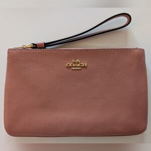 New Coach Wristlet Vintage Pink NWT